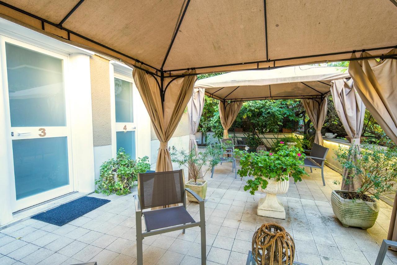 Garden House - Luxury Guest House - Self Check-In Only, Rome
